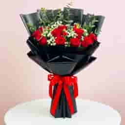 Valentine Special Red Rose Hand Bouquet