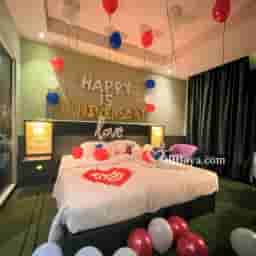 Simple Room Anniversary Decoration