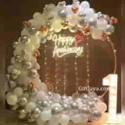 Silver White Theme Decoration