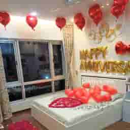 Lovely Room Anniversary Decoration
