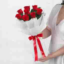 Wrapped Red Rose Bouquet Delivery in Jaipur