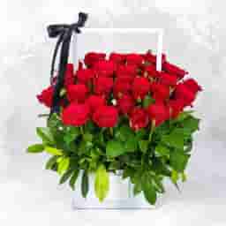Red Roses in a Box
