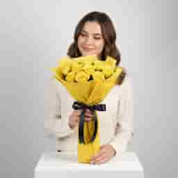 Luxury rose bouquet delivery in Lucknow