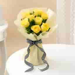 Stylish yellow flower bouquet delivery in Lucknow