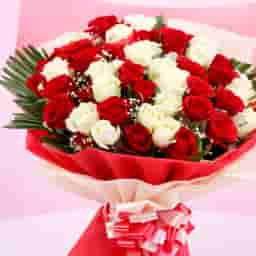 Luxury Red White Rose Bouquet
