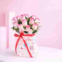 Artistic Pink Rose Bouquet Combo