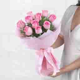 Pink Flower Delivery in Delhi