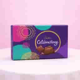 Elegant Roses with Chocolate Gift Pack