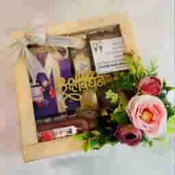 Festive Bond Hamper