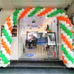 Tricolor Gate Decoration