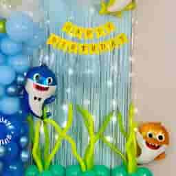 Simple Baby Shark Balloon Decoration