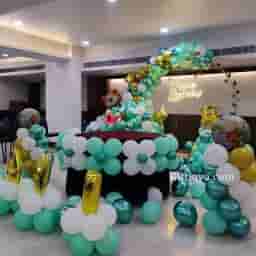 Jungle Theme Balloon Stage Setup