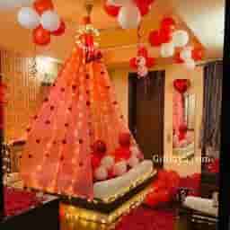 First Night Cabana Room Decoration