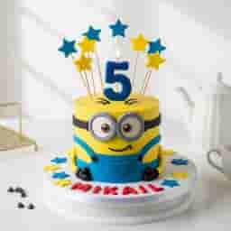 Minion Theme Delicious Cake