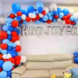 Dazzling Balloon Arch