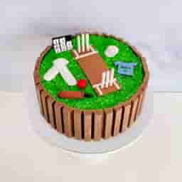 KitKat Cricket Theme Cake