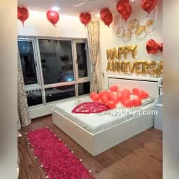 Lovely Room Anniversary Decoration