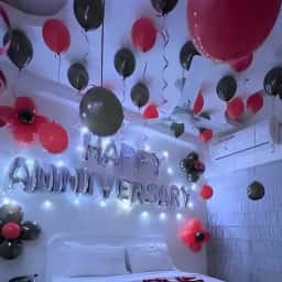 Romantic Anniversary Room Setup