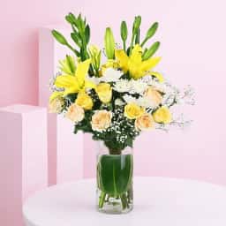 Premium Lily Bouquet with Cake