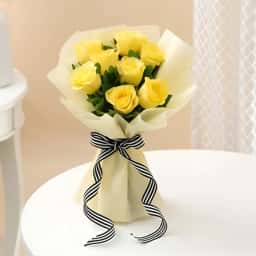 Stylish yellow flower bouquet delivery in Lucknow