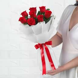 Wrapped Red Rose Bouquet Delivery in Nagpur
