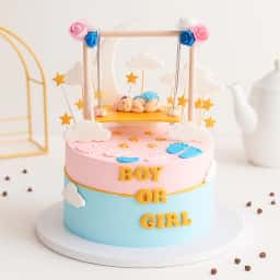 Delicious Baby Shower Cake