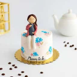Customized Mom To Be Cake