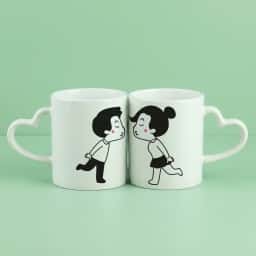 Cute Couple Kissing Mug Set