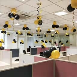 Simple Office Balloon Decoration