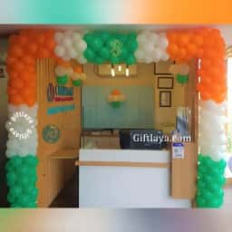 Tricolor Gate Decoration