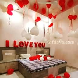 Simple Proposal Room Decor