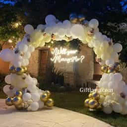 Golden White Theme Decoration