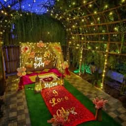 Candle Light Dinner Under the Sky