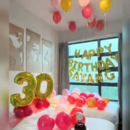 Simple Birthday Decoration in Room