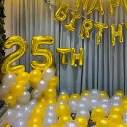 Gold Birthday Balloon Decoration