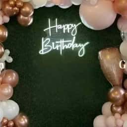 Green Backdrop Birthday Decoration