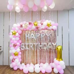 Simple Balloon Arch Decor