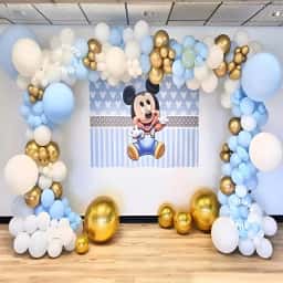 Simple Mickey Mouse Balloon Decoration