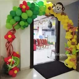 Simple Jungle Theme Stage Setup