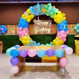 Colorful Balloon Ring Decoration