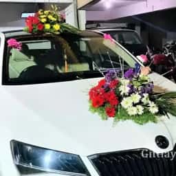 Indian Wedding Car Flower Decoration