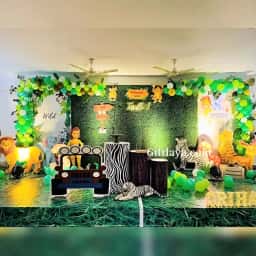 Customized Jungle Stage Setup