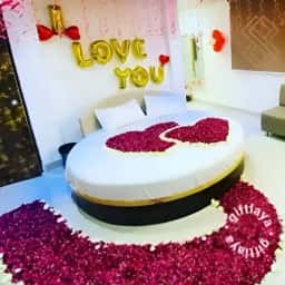 Marriage Wedding Room Decoration with Flowers