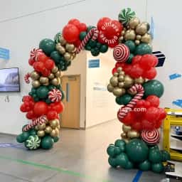 Classic Christmas Gate Decoration