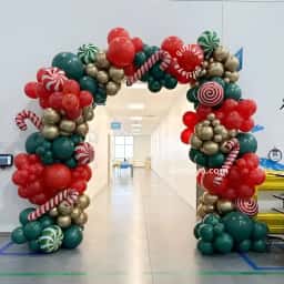 Classic Christmas Gate Decoration