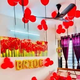 Simple Bride Welcome at Home Decoration