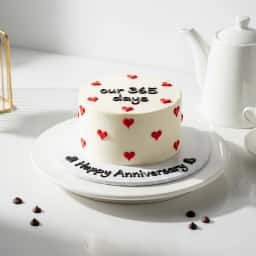 Romantic Rose Vanilla Cake