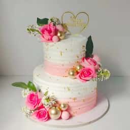 Romantic Anniversary Cake