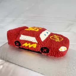 Car Shaped Cream Cake