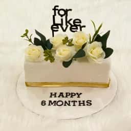 White Roses Half Cake